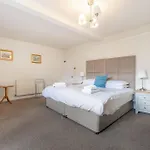 Roger Ground House *