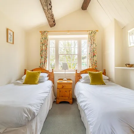 Hébergement de vacances 5 Bed In Hawkshead Oc-Lr134 *