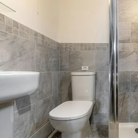 Roger Ground House 別荘